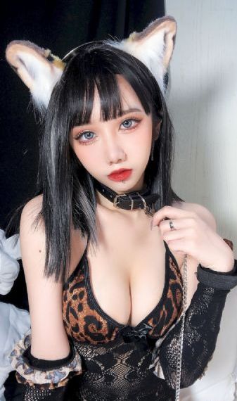 一边亲着一面膜的免费版