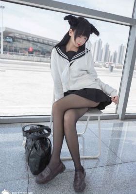 办公室里的女教师3