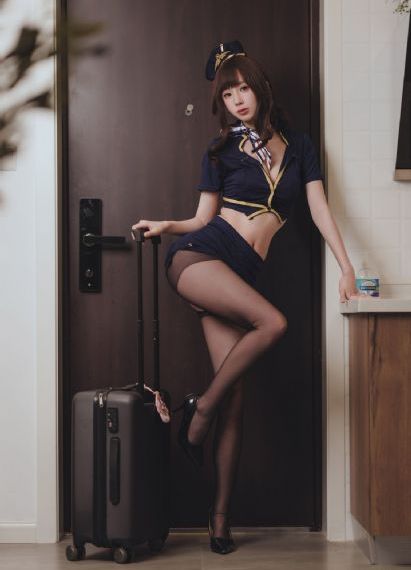 翁莹情乱办公室激情